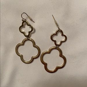 Jewelry - Gold dangle earrings Jewelry - Gold dangle earrings